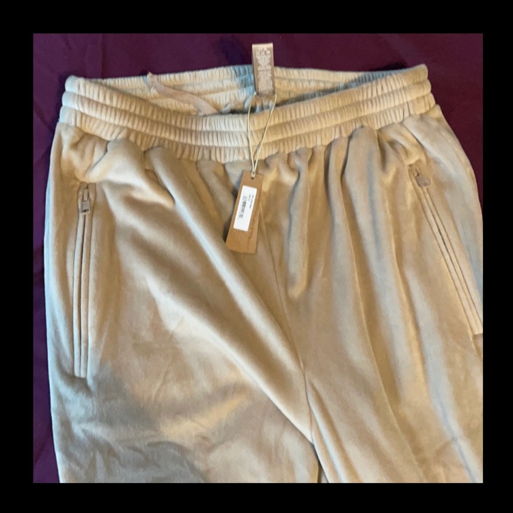 SKIMS VELOUR JOGGER | HONEY